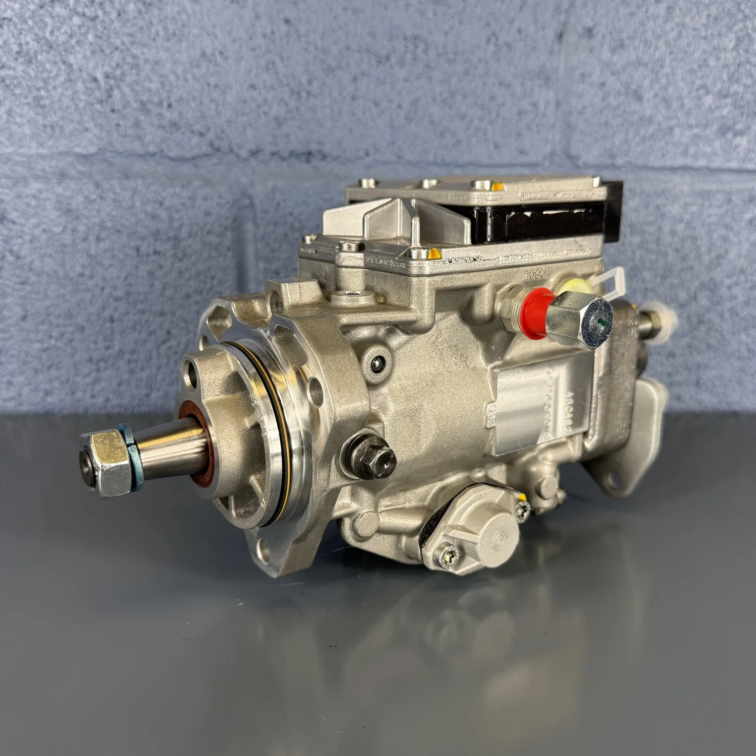 Cummins 4BT 3.9L / ISB / QSB 12-Volt VP30 Injection Pump — Bosch Reman 0470004018 — view 8