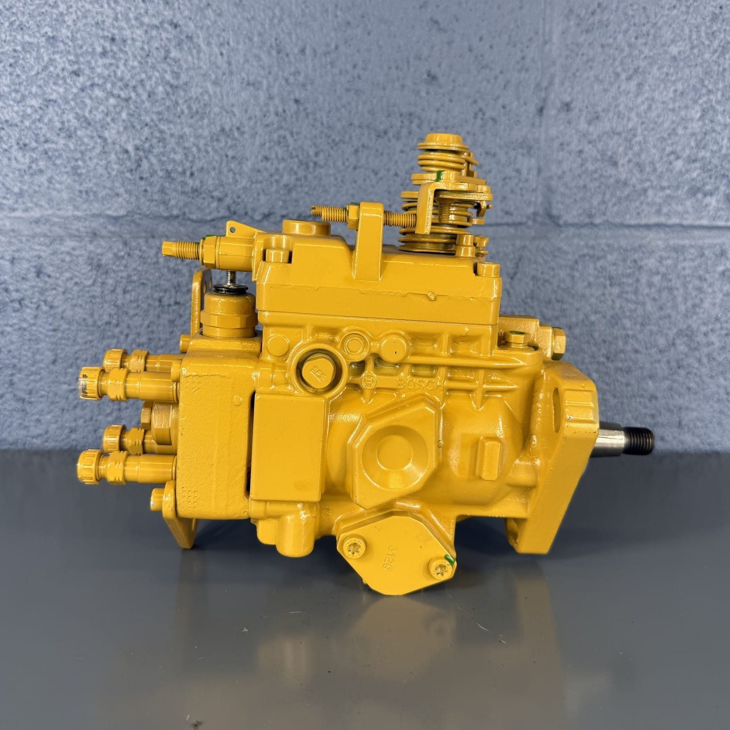 Rebuilt Bosch VE injection pump, industrial angle