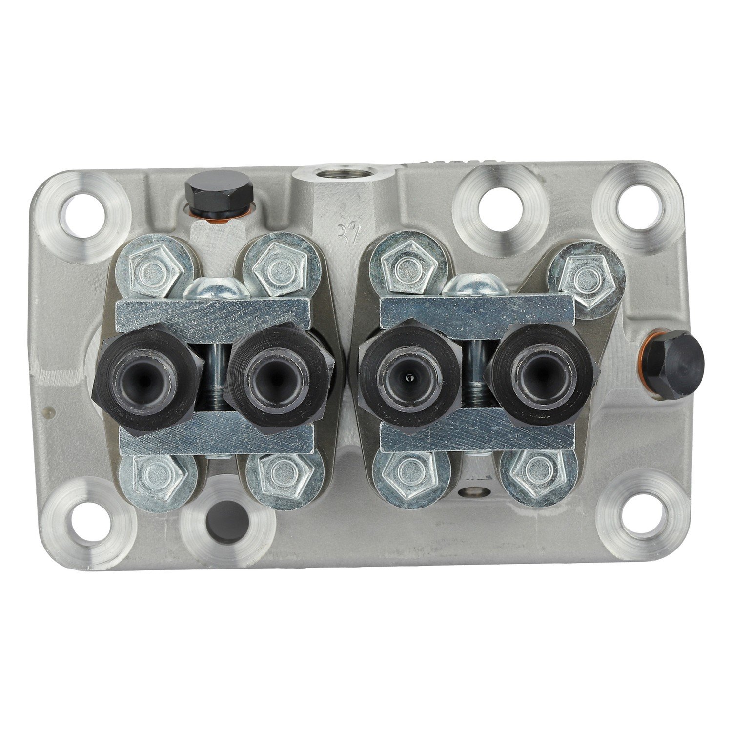Bosch H 104 139 414 injection pump for Kubota V2003 and V2403-T, view 2