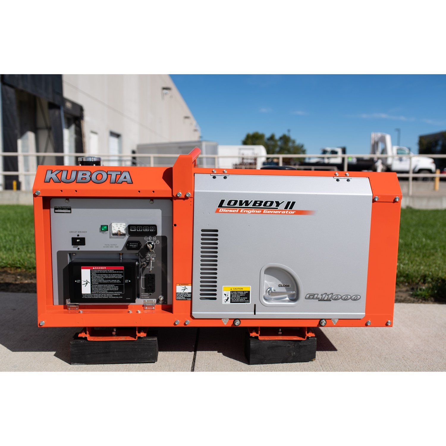 Kubota GL11000 diesel generator, side view