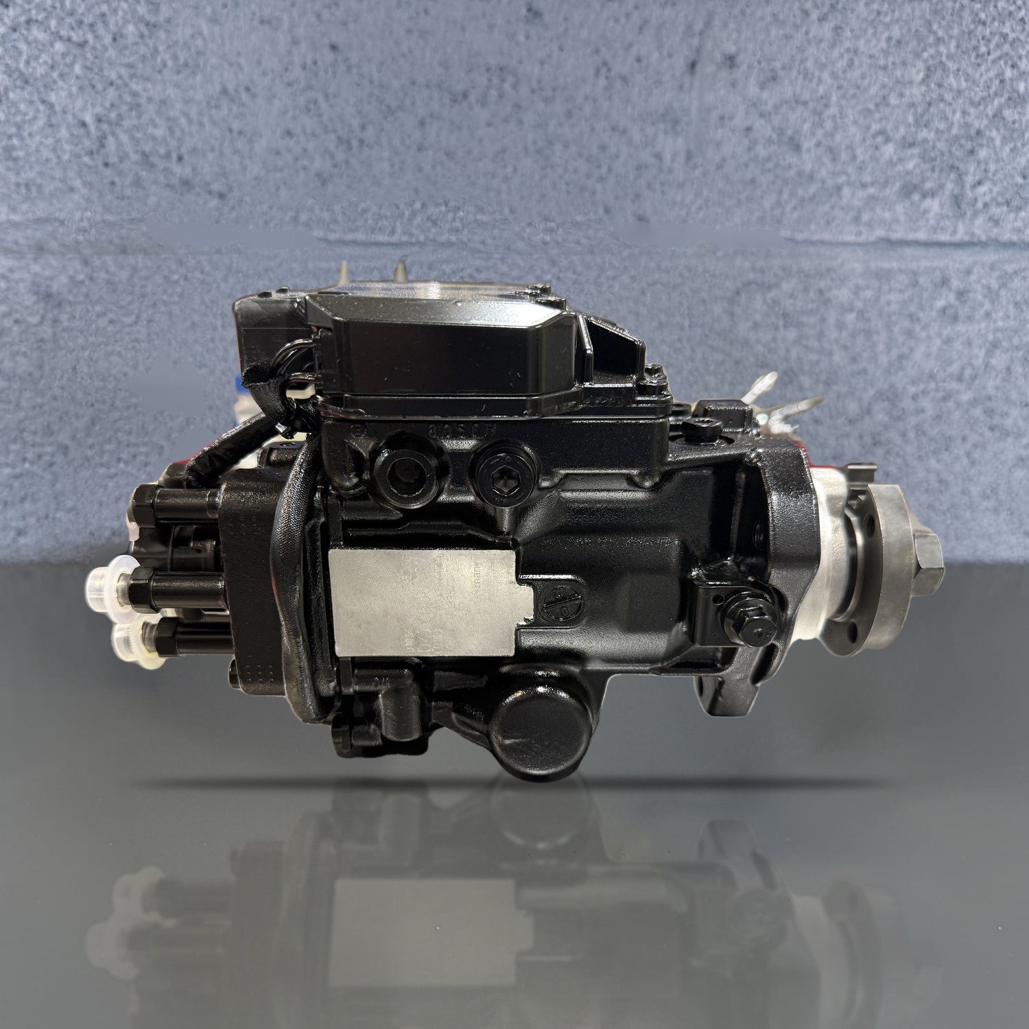 Bosch Authorized Remanufactured VP30 injection pump 0470006007, other side view