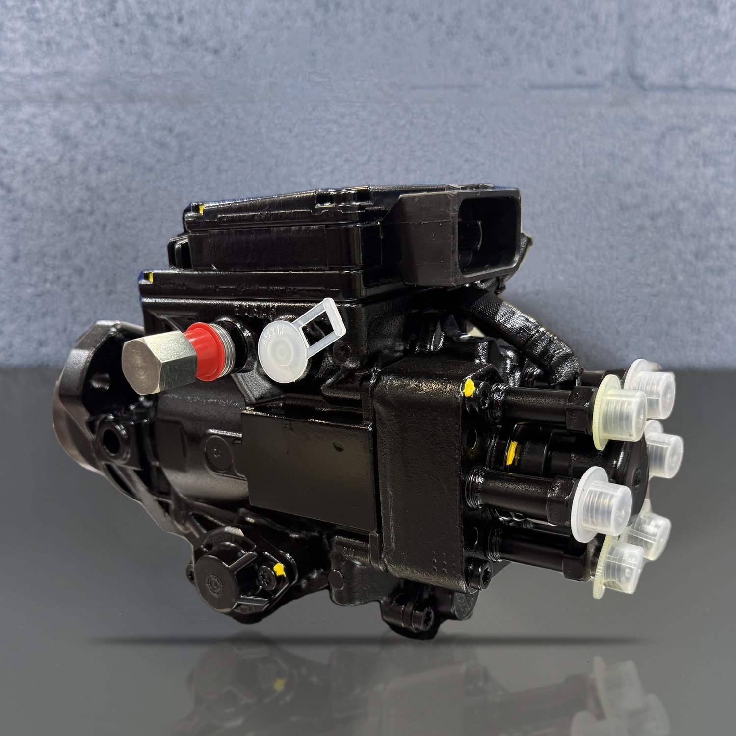 Bosch Authorized Remanufactured VP30 injection pump 0470006007, outlet side three-quarter view